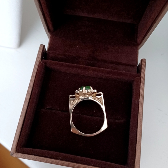 Jade Ring 10K Ring - Size 6-7 - Vintage - Picture 6 of 16